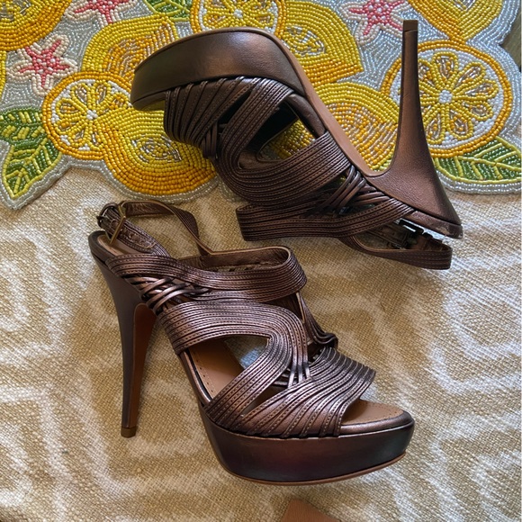 ALAIA Paris Metallic Bronze Leather Slingback Platform Pumps - Picture 3 of 8